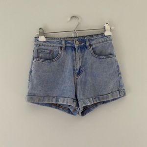 denim high wasted mom jean shorts